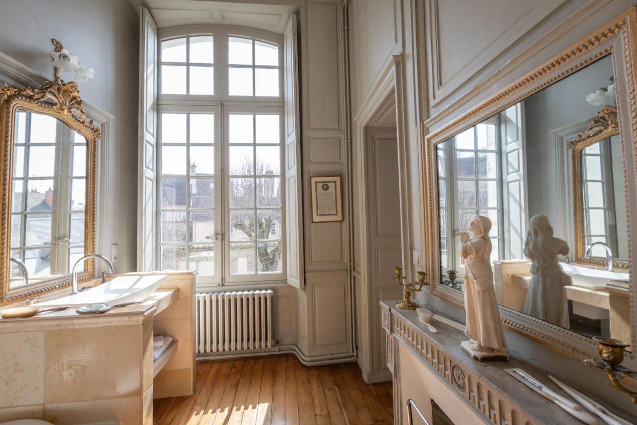 L'Hotel De Panette, Un Exceptionnel Chateau En Coeur De Ville Bourges Exterior foto